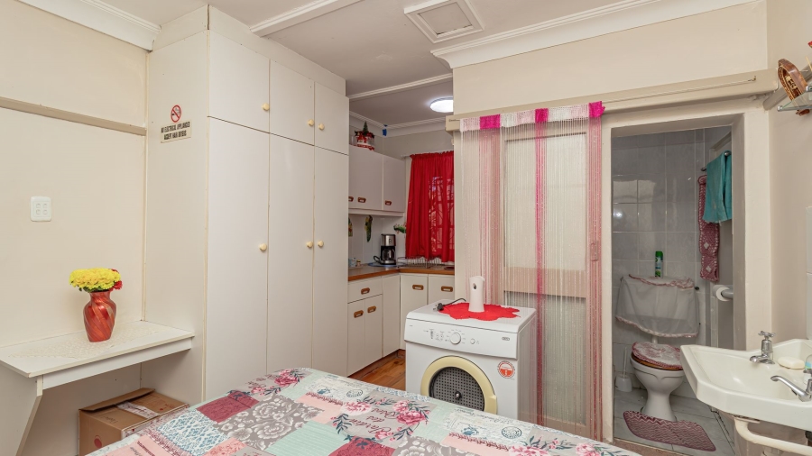 4 Bedroom Property for Sale in Bodorp Western Cape